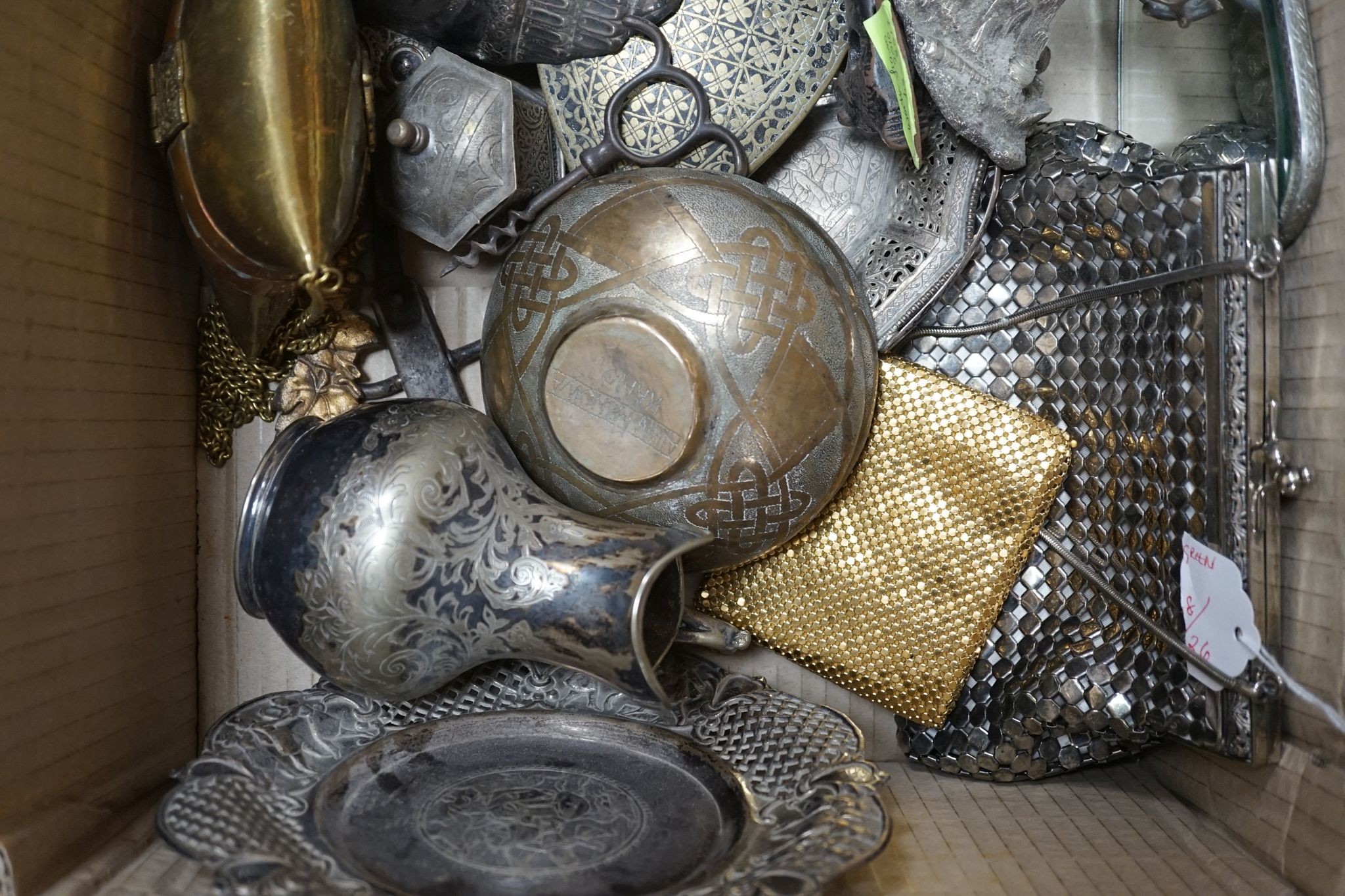 A collection of mixed metalware and collectables